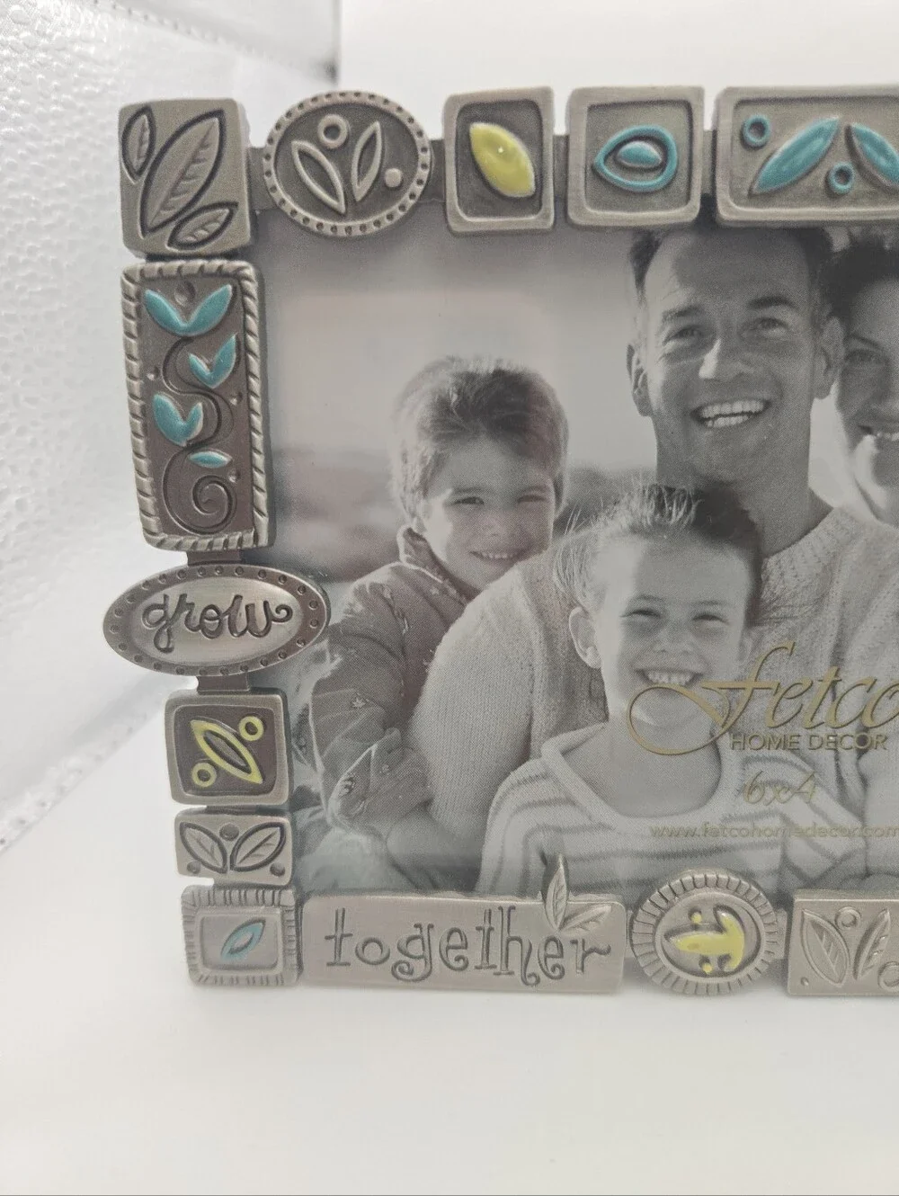 Fetco Home Decor 2007 Families Grow Together 6x4 Horizontal Picture Frame